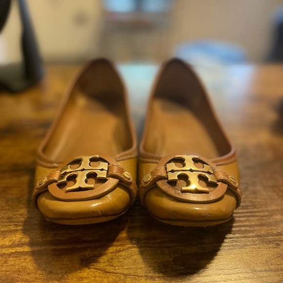 tory burch aaden ballet flats